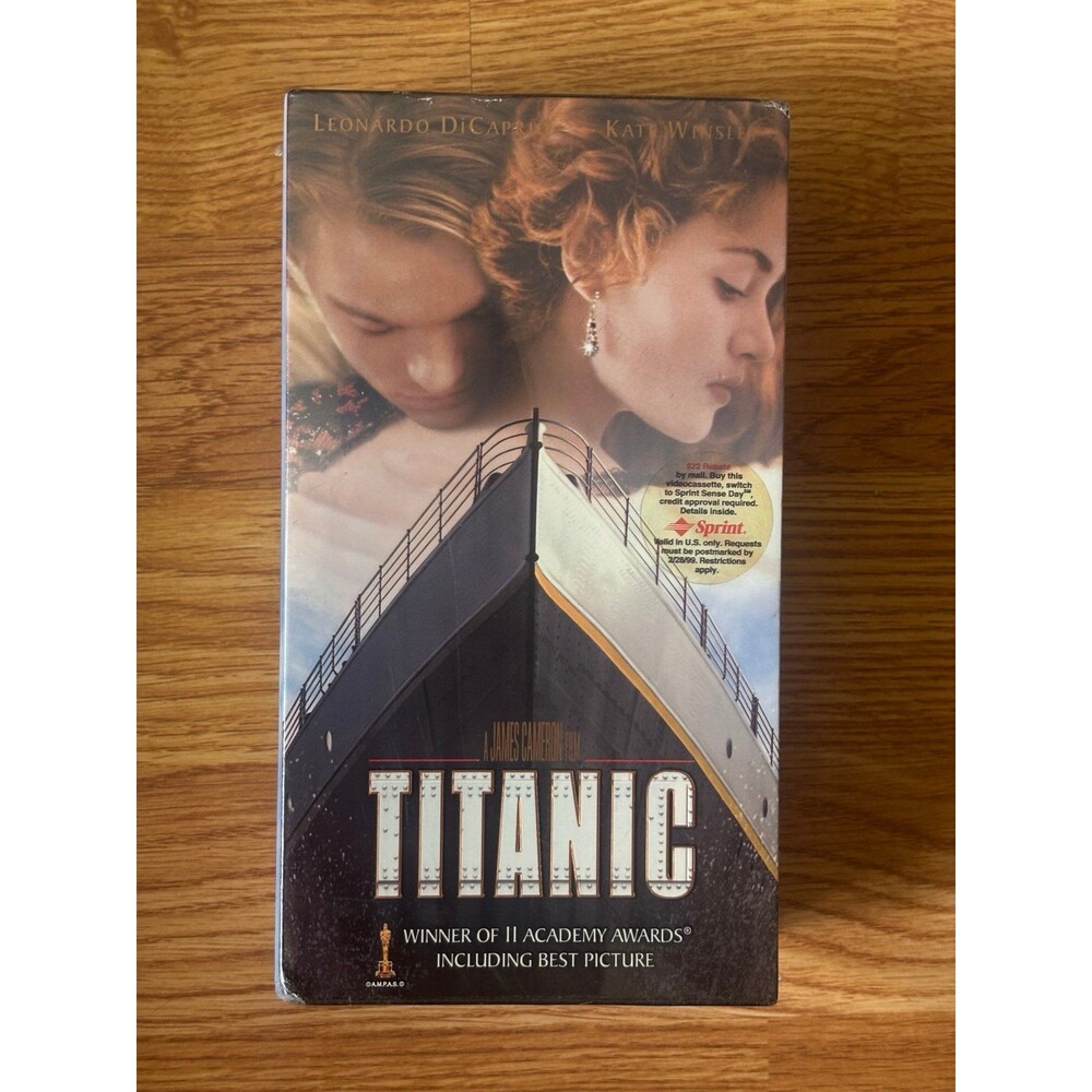 Titanic VHS 1998 2-Tape Set Factory Sealed THX Paramount Sprint Sticker